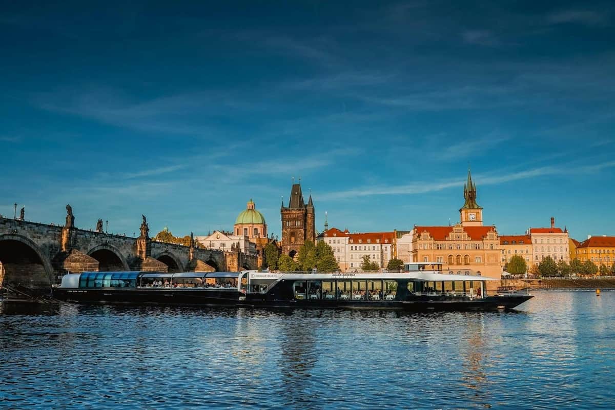 Prague: 2-Hr River Cruise + Cruise Map View