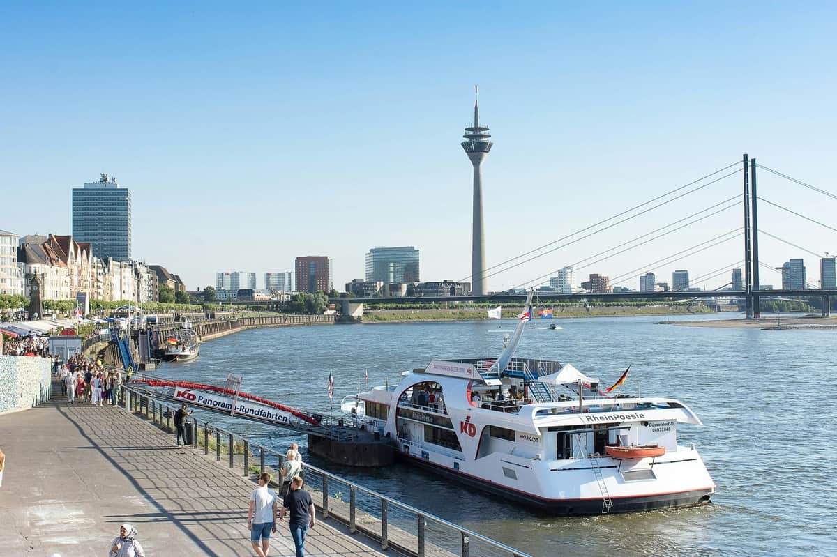 Düsseldorf : Croisière fluviale Croisière panoramique à Düsseldorf