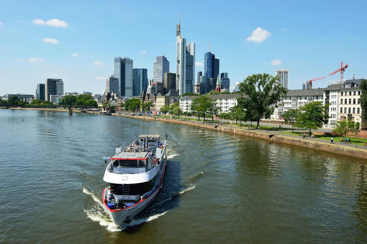 Frankfurt: Panorama City Cruise Frankfurt City Skyline
River Cruise