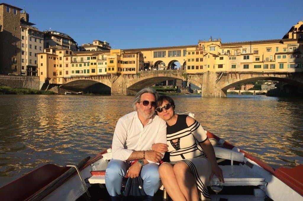 Florence: Sunset Tour on Traditional Gondola YOU