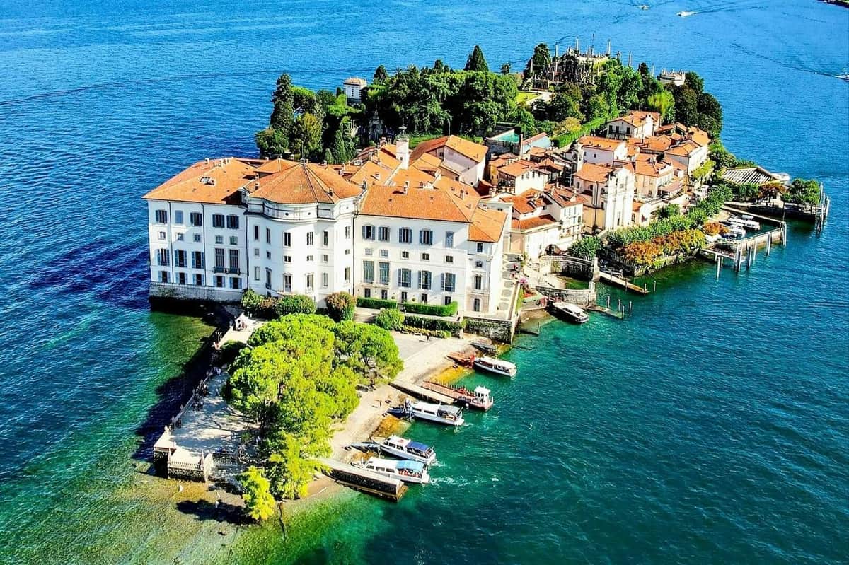 Isola Madre and Isola Bella: Hop-on Hop-off Boat Tour beautiful island