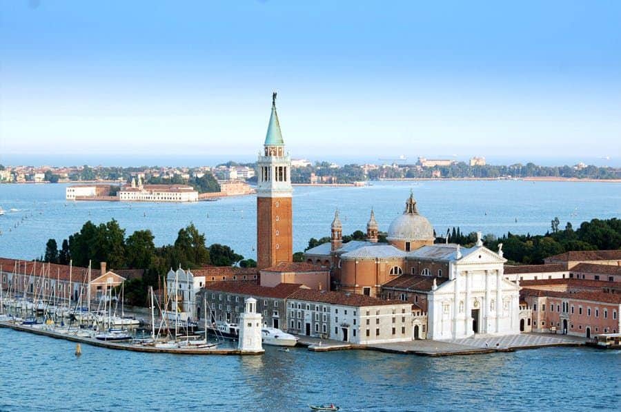 Venice Giudecca Canal: Guided Boat Tour St. George