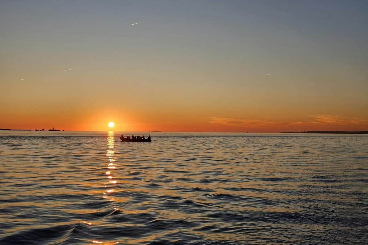 Lisbon: Sunset Speedboat Tour Lisbon Sunset