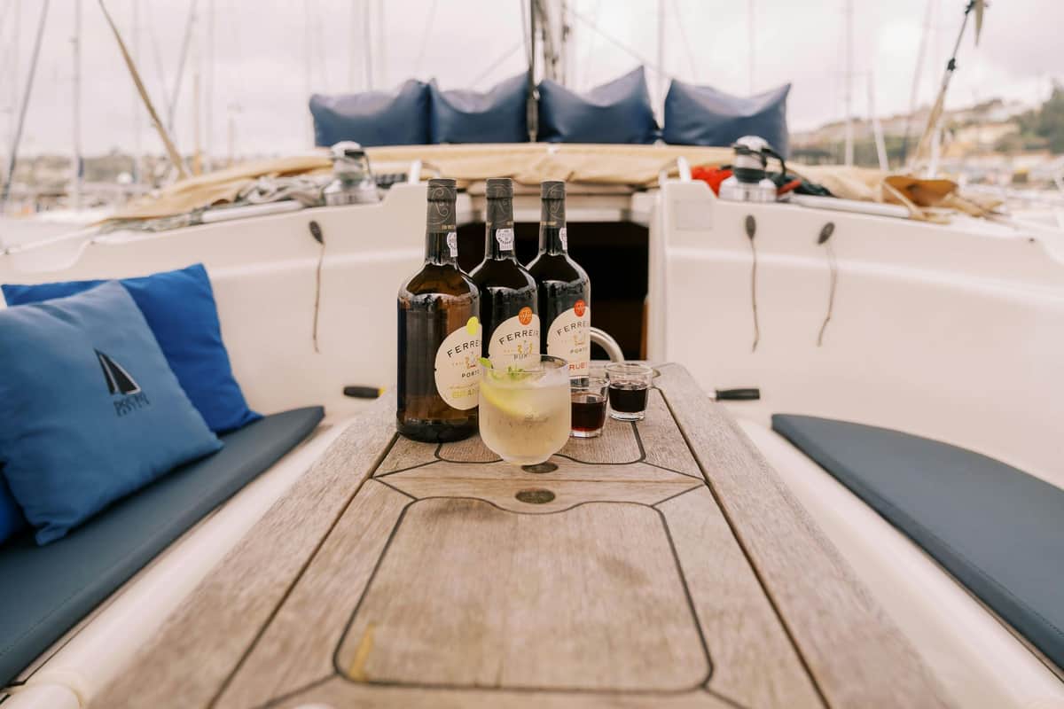 Porto: Guided Boat Tour + Port Wine Tasting Wine tasting
