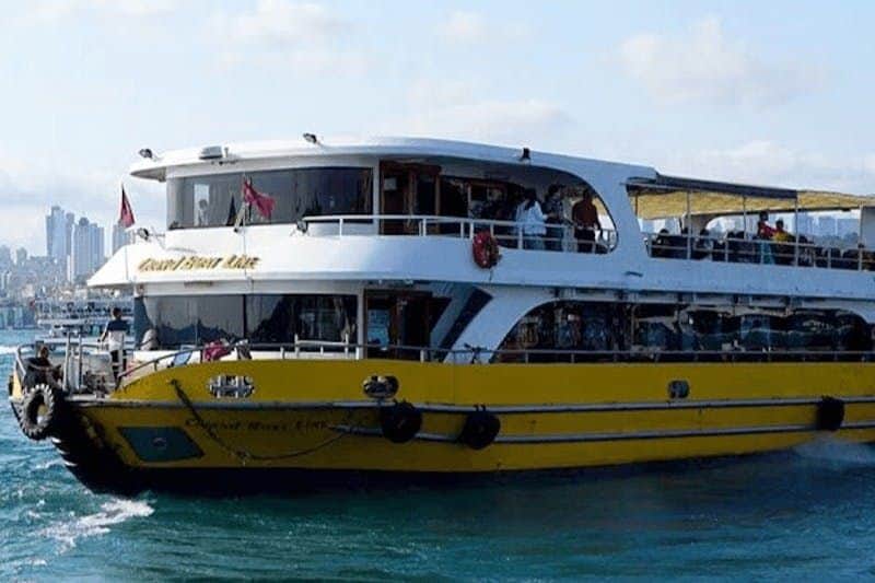 Istanbul: Bosphorus and Golden Horn Cruise with Audio Guide Golden Horn & Bosphorus Cruise