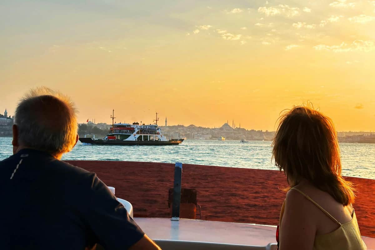 Istanbul: Bosphorus & Golden Horn Sunset Yacht Cruise with Expert Guide sunset istanbul