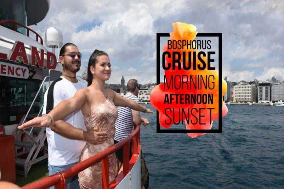 Istanbul: Guided Bosphorus Sightseeing Cruise + Audio Guide LOVE