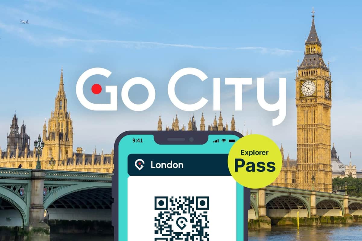 Go City London Explorer Pass : 2 à 7 attractions, y compris la Tour de Londres Smart Phone avec London Pass et Big Ben en arrière-plan