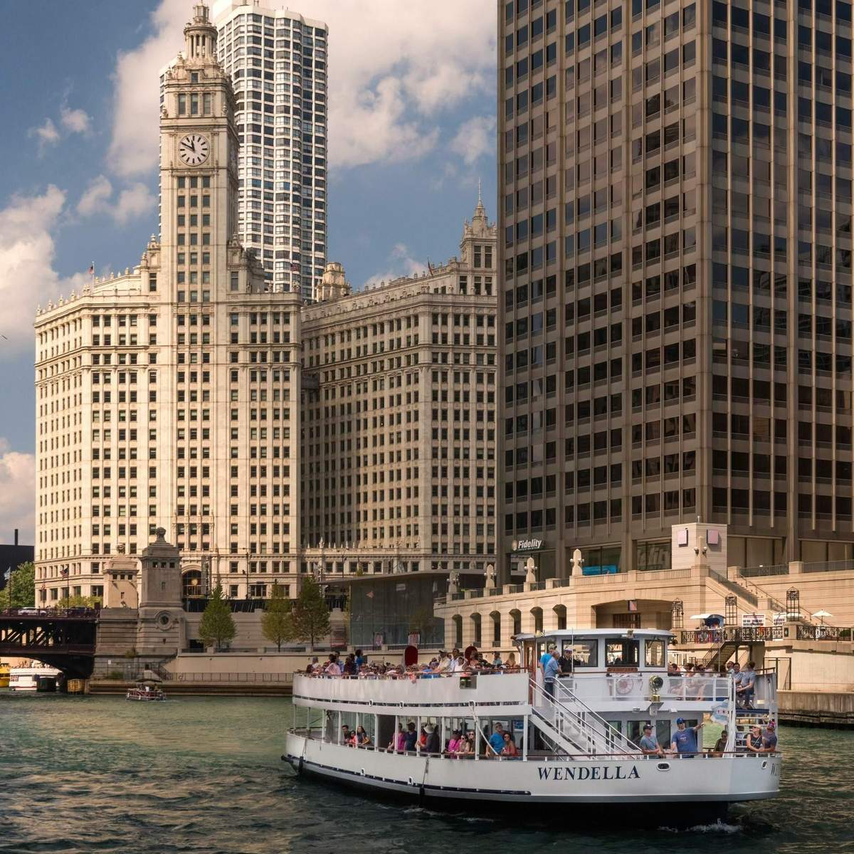Chicago: 45 Minute Architectural Sightseeing Cruise Photo of product