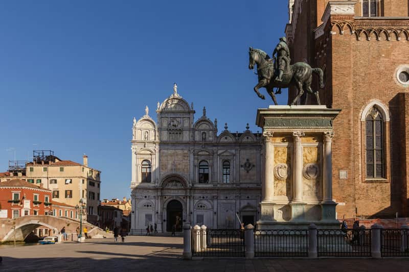 Hidden Venice: The Unusual Walking Tour & Gondola Ride Hidden Venice: The Unusual Walking Tour & Gondola Ride