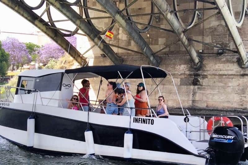Seville: Private Boat Tour for Groups