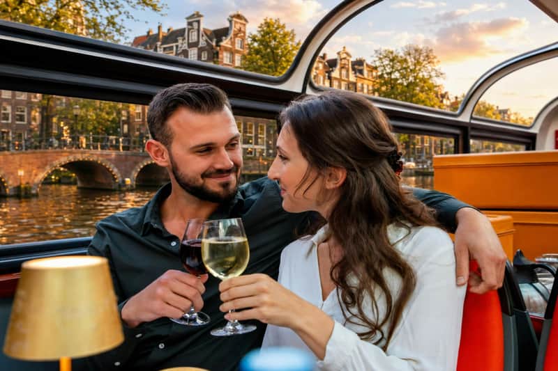 Amsterdam: Luxury Cruise with Cheese & Wine Amsterdam: Luxury Cruise with Cheese & Wine