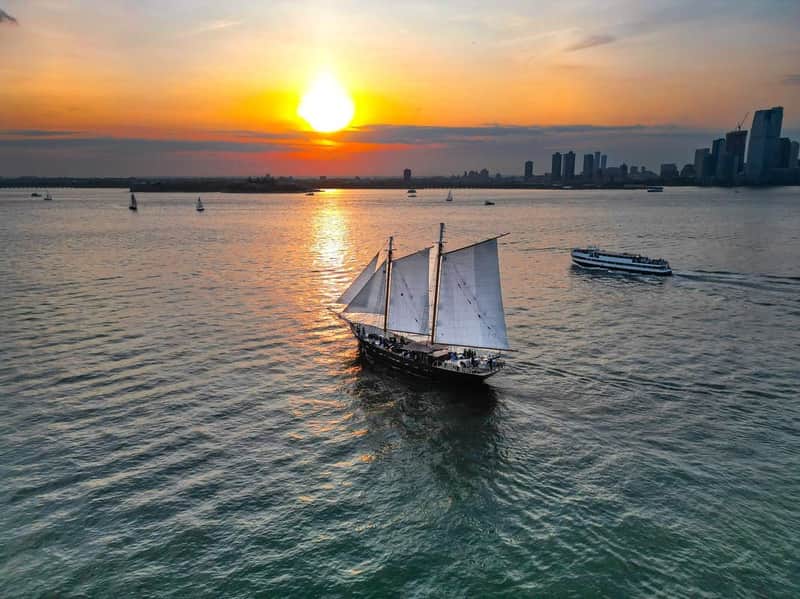 New York: Sunset Jazz Cruise New York: Sunset Jazz Cruise