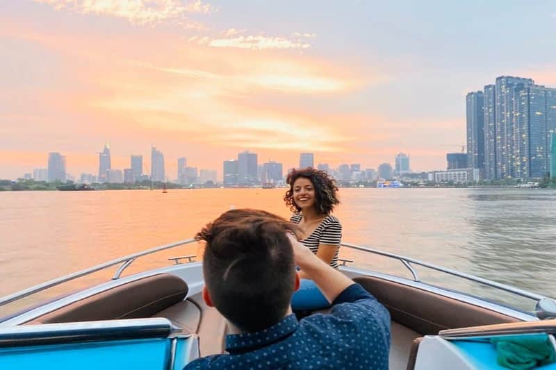 Saigon River: Sunset Speedboat Tour + Cocktail